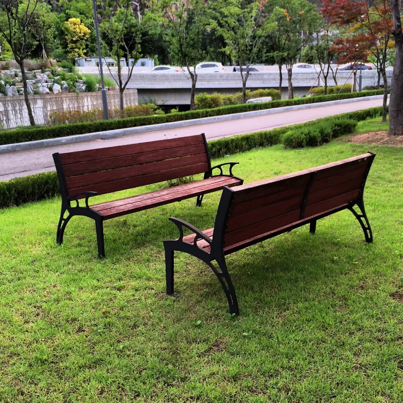 Rutu City Garden Sitting